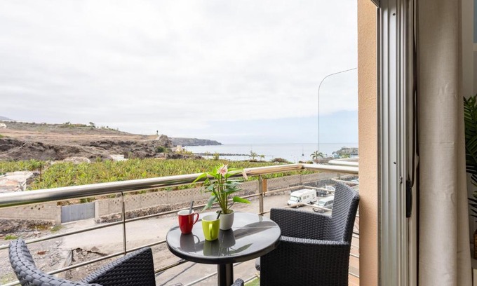 Playa San Juan Appartement | Playa San Juan with sea view