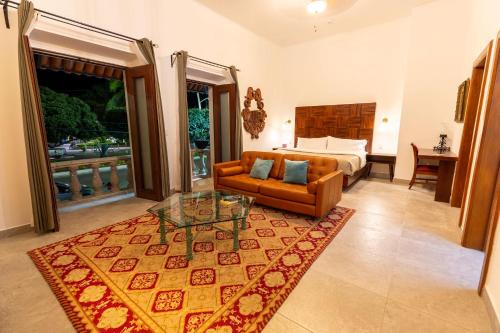 Lourdes Hôtel | Plaza Chapala Hotel