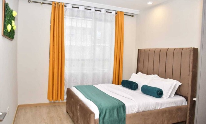 Syokimau Appartement | Pleasant 3-bedroom apartment with pool in Nairobi overlooking the park-Makumbi