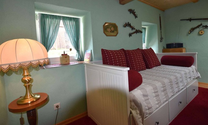 Damgarten Appartement | Pleasant Apartment in Damgarten with Garden and Terrace
