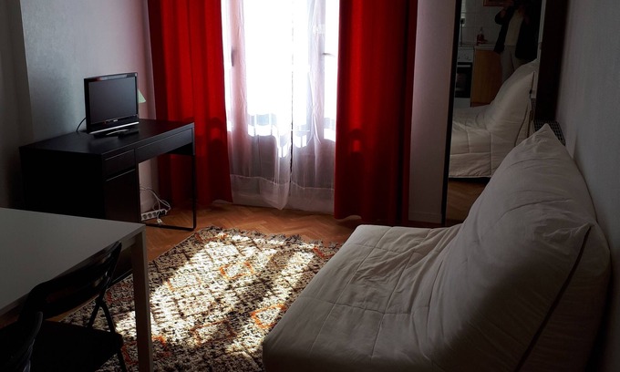 Evreux Appartement | AGREABLE APPARTEMENT F2 PROCHE DE LA GARE ET DU CENTRE VILLE