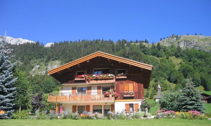Le Chinaillon Appartement | Agréable Rez de jardin plein Sud classé ***NN dans chalet propriètaire