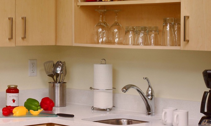 Westlake Hôtel | Pleasant Stay, Convenient Location! Free Parking, Pet-friendly Property, Pool