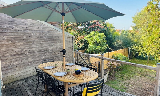 La Roche-sur-Yon Maison | Agréable maison de ville avec terrasse et jardin