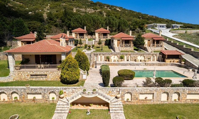 Kylini Appartement | Pleiades Jewel Meropi - Corinthos Pool Bliss