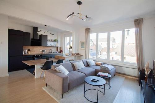 Waterloo Appartement | Plein centre de Waterloo! 2
