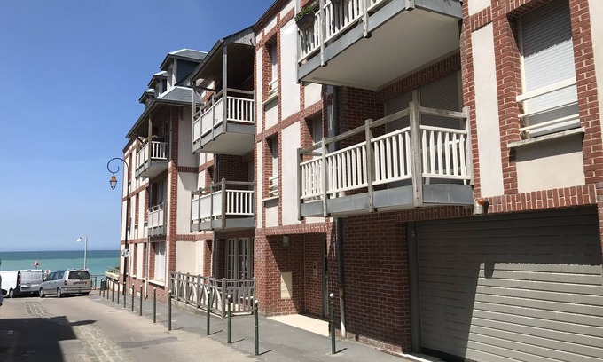 Yport Appartement | Pleine Mer, le village à la plage