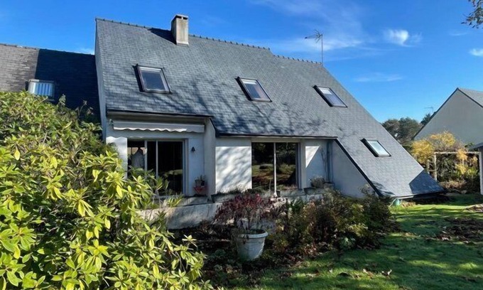 Pleuven Maison | Pleuven, à 5 min de Fouesnant et Quimper, grande maison 3 étoiles au calme