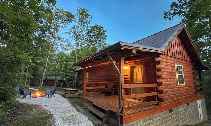 Saint Helens Cabine | Pluggy’s Place - Climber’s Haven near PMRP!