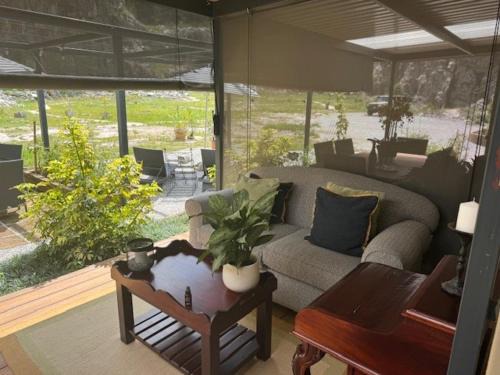 Hazyview Maison | Plumbago Guest House