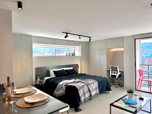 Astorga Appartement | Poblado Luxe Living Loft AC, 400Mbps and King Bed