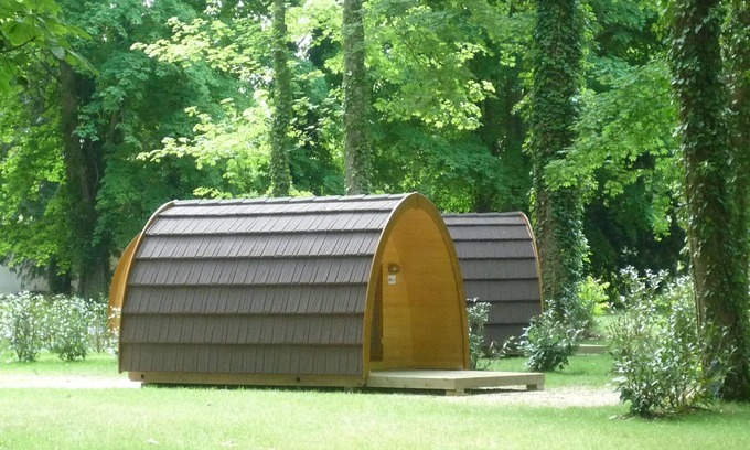 Bar-sur-Aube Cabine | Pod - Village de la Champagne