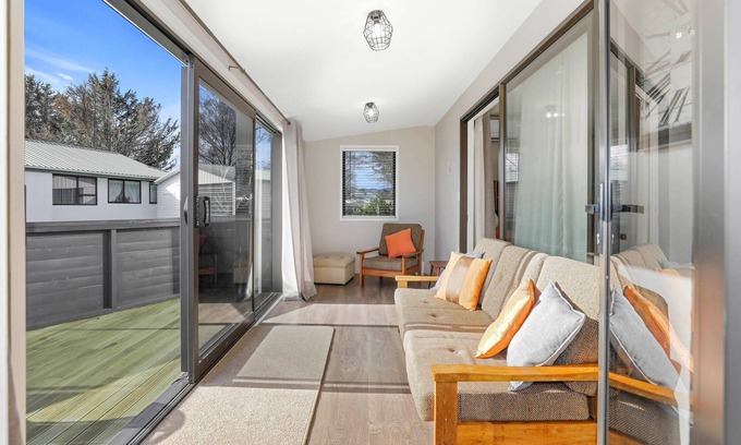 Owhata Maison | Poet's Corner - 3 Bedrooms | 1 Bathroom in Poet's Corner