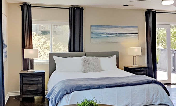 Point Loma Heights Maison | Point Loma 2nd Floor Guest House with view Near Beaches