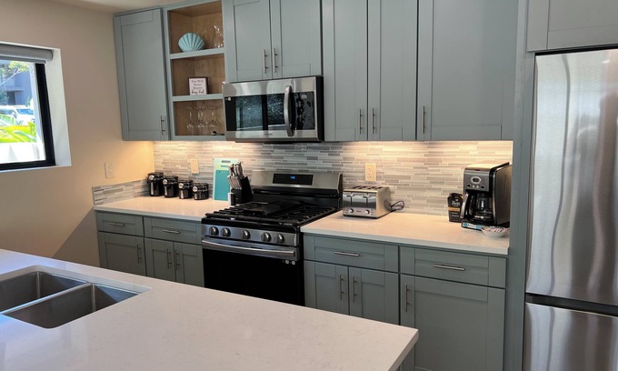 Point Loma Appartement | Point Loma Hideaway - brand new spacious retreat, walk to San Diego harbor!