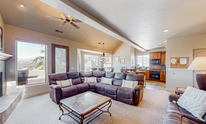 St. George Maison | Point Vista Retreat