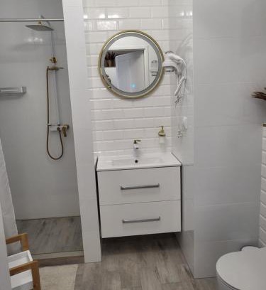 Zyrardow Appartement | Pokój z własną kuchnią i łazienką Żyrardów SUNTAGO