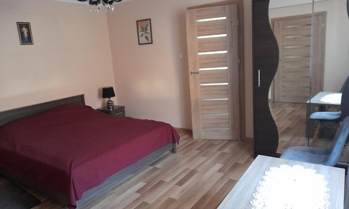 Dobre Miasto Maison | Pokoje gościnne-Głotowo