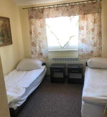 Lesznowola Maison | Pokoje przy Lotnisku