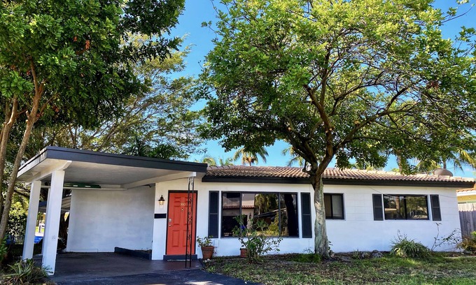 Garden Isles Maison | Pompano Beach oasis on the canal! Minutes from the beach.