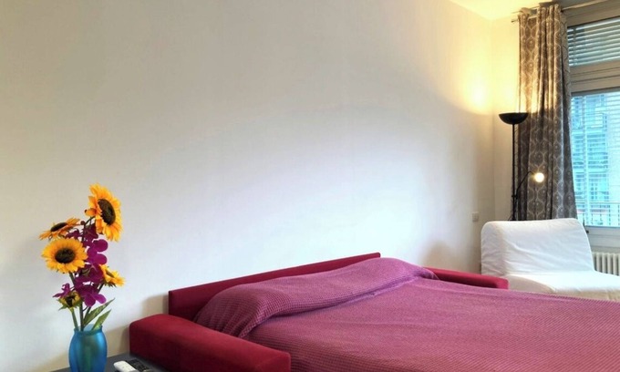 Bicocca Appartement | Ponale 52 bright studio