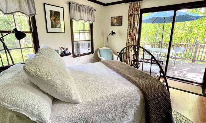 Doylestown Appartement | Pond View Cottage