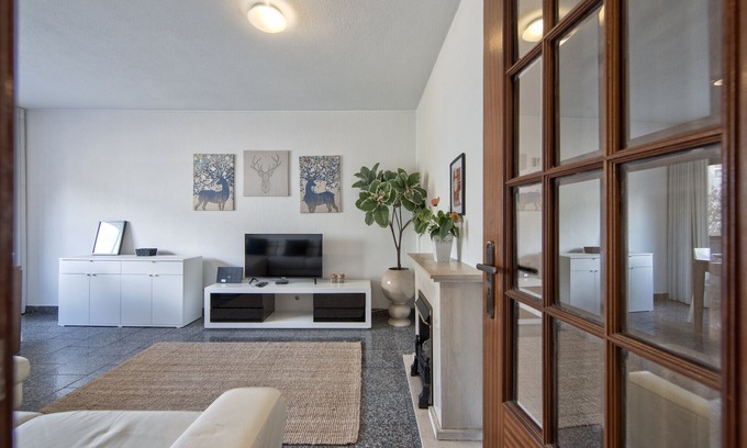 Alfornelos Appartement | Pontinha Typical by Homing