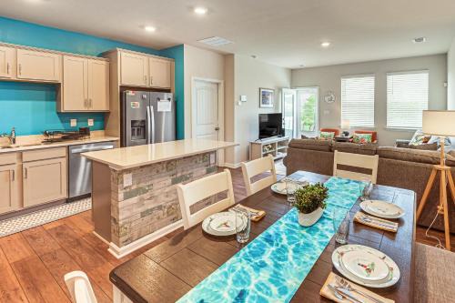 Frankford Maison | Pool Access and Beach Shuttle Millville Townhome!