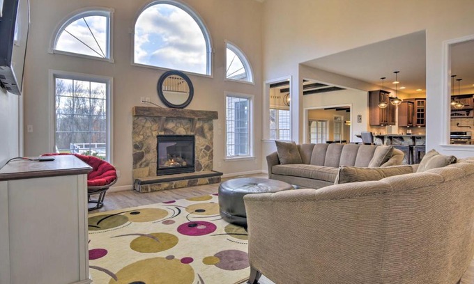 Hershey Maison | Pool and Furnished Patio Group Getaway in Hershey