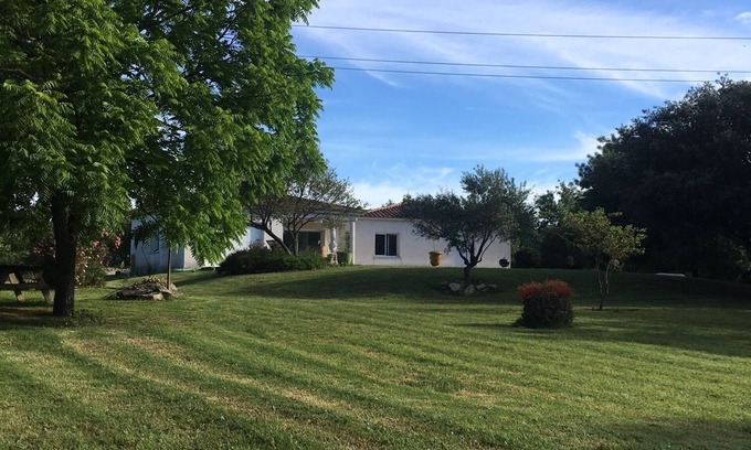 Garrigues Maison | Maison piscine et jardin près des Cévennes