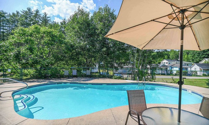 Cape Neddick Maison | Pool | BBQ | Outdoor Seating