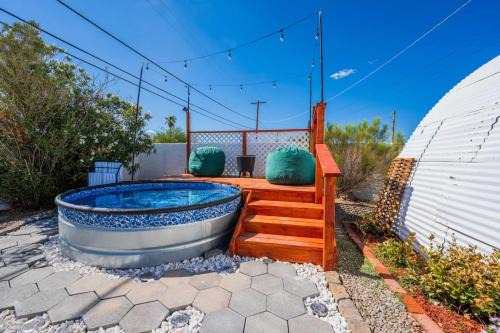 South Park Maison | Pool, Deck, Fire-Pit - 5 min to UofA & Downtown