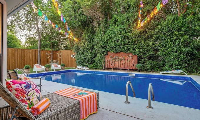 Westworth Village Maison | Pool, Hot Tub near Dickies Arena, Stockyards & TCU