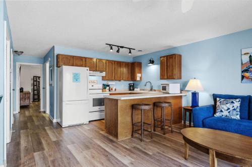 Surfside Beach Maison | Pool Overlook 11D GCR