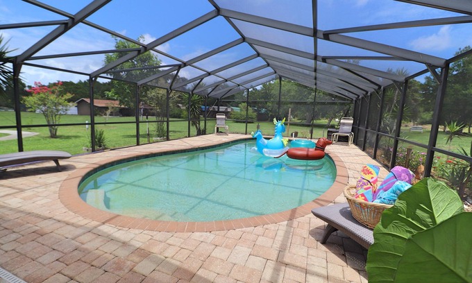 Volusia County Maison | Pool, Pony and Rural Bliss, minutes away from the Intracoastal.