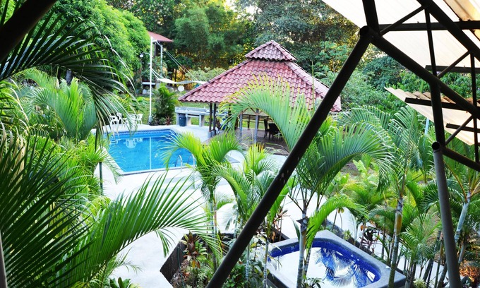 Pan de Azucar Appartement | Piscine, sauna, bain à remous, arbres fruitiers, jardins luxuriants
