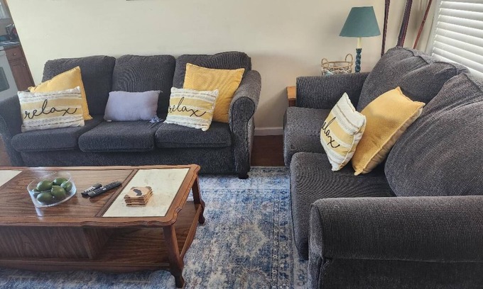 Toms River Copropriété | Pool side Near Bay 2-Bedroom Condo