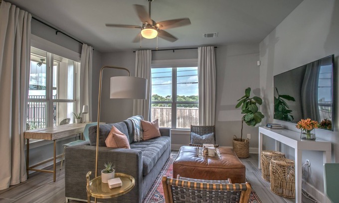 Clarksville Maison | Nouvelle construction luxueuse dans le quartier historique de Clarksville