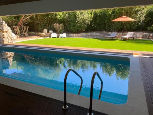 Santarem Maison | Poolside Suite - Heated Shared Pool-Quinta da BellaVista
