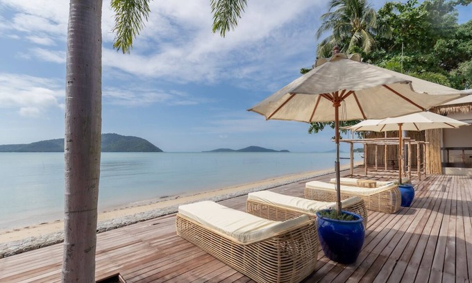 Rawai Station Balnéaire | Poppy Beachfront Residence