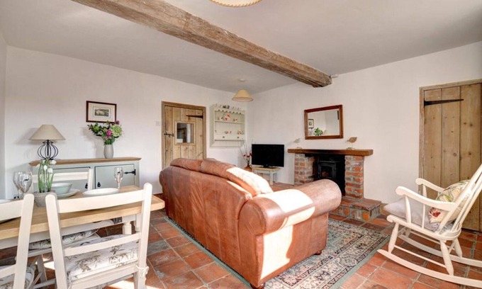 Bodham Maison | Poppy Cottage - Deux Chambres Maison, Couchages 3