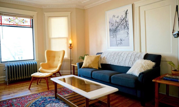 Parkside Appartement | Port City Nest: Beautiful 2bd w/Balcony & Parking