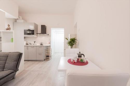 Porta Garibaldi Appartement | Porta Garibaldi White Flat