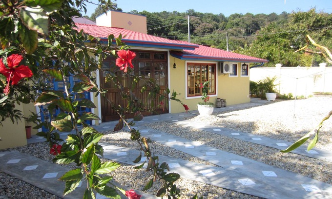 Porto Belo Maison | Porto Belo :: Maison avec 5 chambres à coucher :: 50m de la plage :: 15 personnes