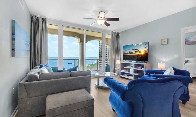Pensacola Beach Copropriété | 🌊 Portofino 1-1205 Luxury Condo | Gulf and Sound Views, Spa, Pools + Tennis