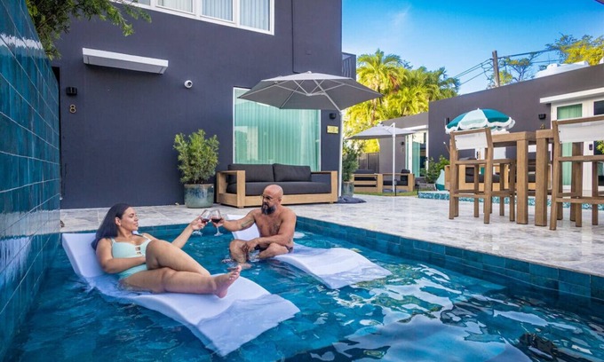Punta Las Marias Maison | Portofino Resort-Style Villa Pool Walk to Beach