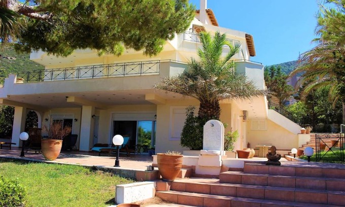 Ormos Agiou Ioannou Appartement | PortoRafti seaview garden Villa