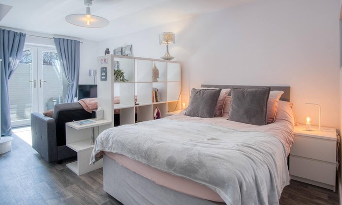 Bishopston Appartement | Portway Nook - 1 Bedroom Studio - Bishopston