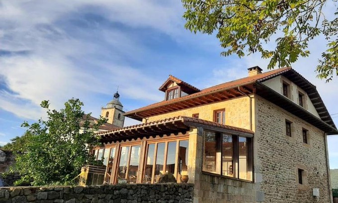 Valdecilla Maison | Posada El Hidalgo