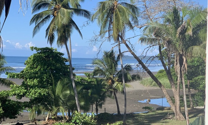 Bejuco Copropriété | Poseidon's Beachfront Sanctuary